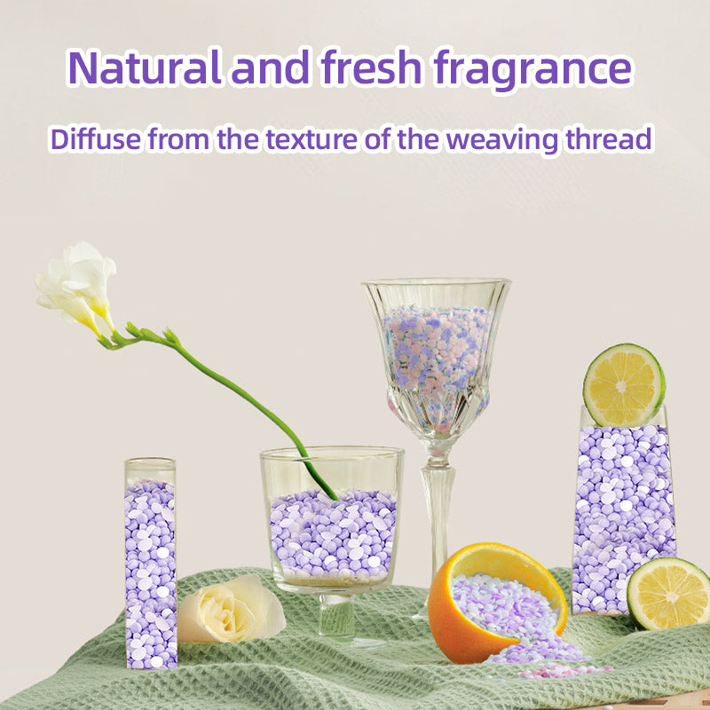 1. Smooth, fragrant, and color protection in one.
2. Clothing deodorant beads can effectively remove sweat stains that are difficult to remove.
3. The rich lavender scent is like traveling through a lavender garden, calming your mood.
4. Colloidal particle microcapsule technology makes the fragrance of clothes last.
5. Effectively prevent clothing from caking and remove static electricity.