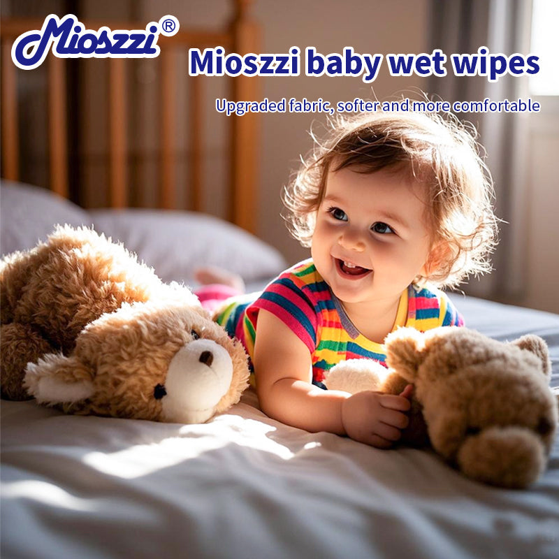 Baby wipes can not only replace towels to clean the baby's dirty hands and dirty faces, but also moisturize.