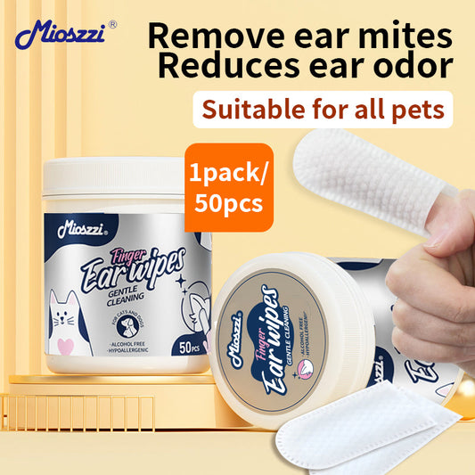 A pair of gloves easily solves the challenge of cleaning pets while traveling.