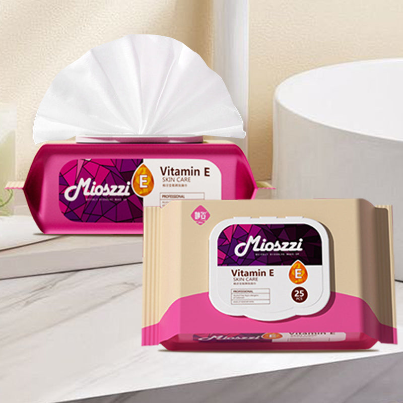 Does this Mioszzi makeup remover wipe have a fragrance? Is the smell pungent?