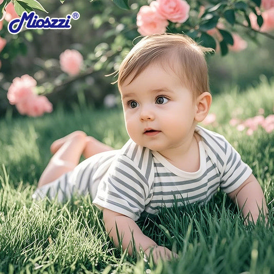 Mioszzi baby wet&nbsp;wipes are gentle and soft enough to be used on the baby's skin as well as on the screen. 