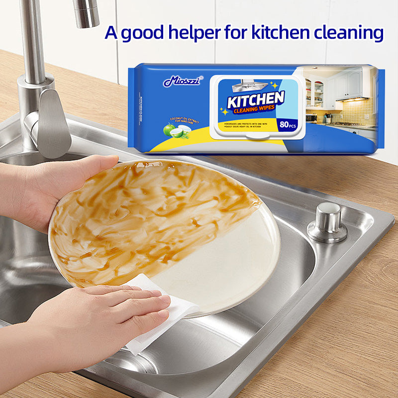 1. An efficient way to remove oil, surpassing traditional rags and degreasers, easily dealing with stubborn oil stains.

2. Effectively removes oil, dirt, and sticky fingerprints on countertops, appliances, and stoves, giving them a clean luster.

3. Contains no bleach and irritants, and gently cares for hands while providing excellent cleaning results.

4. Disposable cleaning wipes, throw away after use, ensuring freshness and hygiene every time you use them.